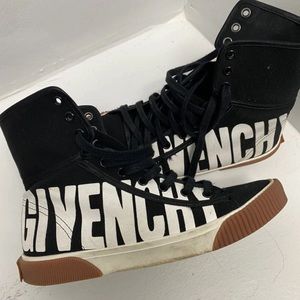 Givenchy Sneakers